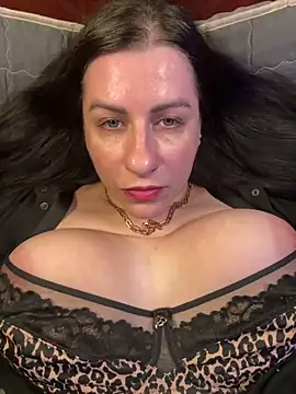 Evelinia online show from 12, 5, 2026