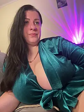 Evelinia online show from 7, 11, 2025