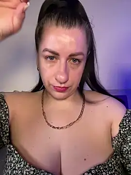 Evelinia online show from 25, 5, 2026