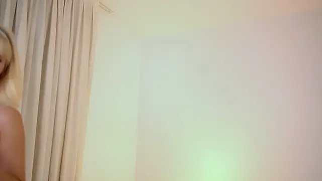 Snapshot of AdelineKing chatting on 18, 6, 2026 AdelineKing online show from 18, 6, 2026