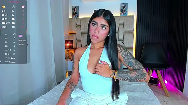 little sophie18 online show from 19, 4, 2026