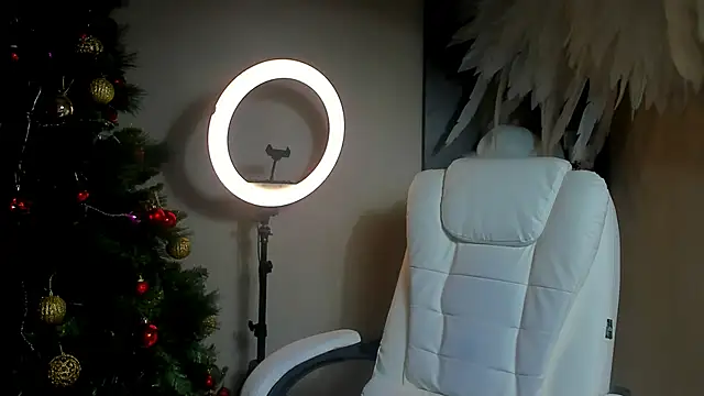 foxy blond online show from 22, 12, 2025