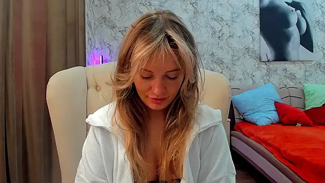 foxy blond online show from 26, 3, 2026