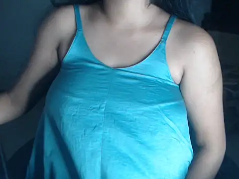 Snapshot of DevilErin chatting on 8, 3, 2026 DevilErin online show from 8, 3, 2026