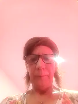 Snapshot of silan200 chatting on 26, 11, 2025 silan200 online show from 26, 11, 2025