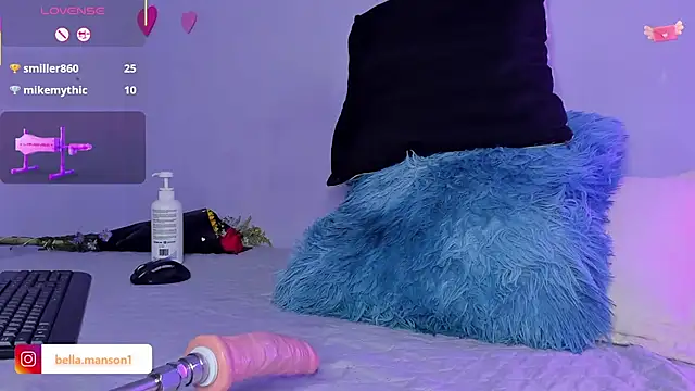 Bella Manson  online show from 8, 3, 2025