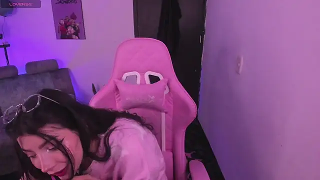 cami mila9 online show from 1, 12, 2025