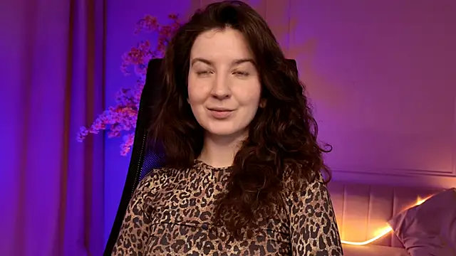 Snapshot of JackieByrd chatting on 23, 11, 2025 JackieByrd online show from 23, 11, 2025