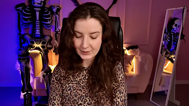 Snapshot of JackieByrd chatting on 18, 10, 2025 JackieByrd online show from 18, 10, 2025