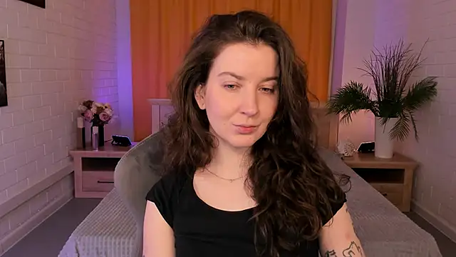 Snapshot of JackieByrd chatting on 3, 11, 2025 JackieByrd online show from 3, 11, 2025