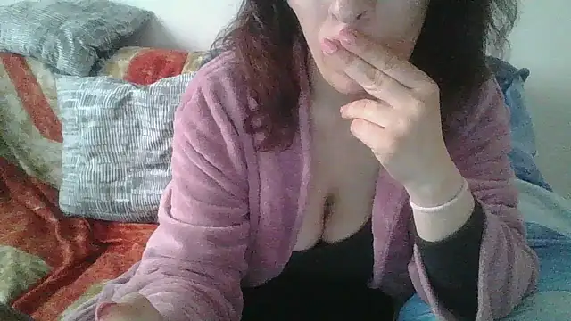 hairygirl80 online show from 15, 4, 2026