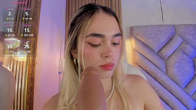 Lucy Vega online show from 29, 12, 2024