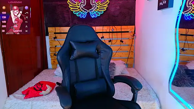 meghan nill online show from 10, 4, 2026