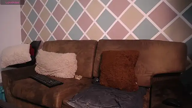 Poison luna online show from 28, 10, 2025