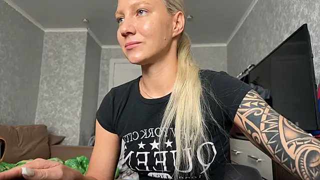 AnneBall online show from 2, 4, 2026