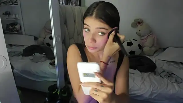Snapshot of KittyKlum chatting on 3, 6, 2026 KittyKlum online show from 3, 6, 2026