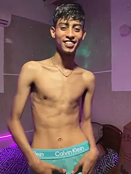 Mauuu18 online show from 9, 10, 2025