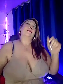 Scarlette thoms online show from 8, 10, 2025