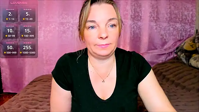 Snapshot of Regina__blue chatting on 28, 1, 2025 Regina blue online show from 28, 1, 2025