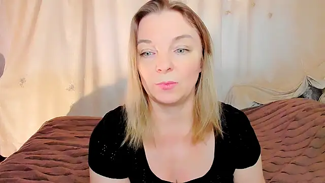 Regina  blue online show from 6, 3, 2026