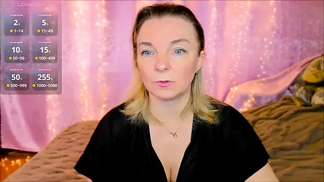 Snapshot of Regina__blue chatting on 23, 1, 2025 Regina blue online show from 23, 1, 2025