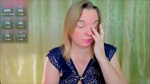 Snapshot of Regina__blue chatting on 28, 2, 2025 Regina blue online show from 28, 2, 2025