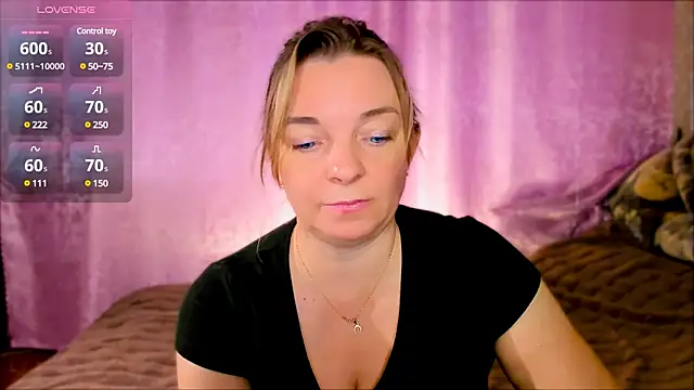 Snapshot of Regina__blue chatting on 28, 1, 2025 Regina blue online show from 28, 1, 2025