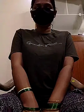 Snapshot of Kashish_18 chatting on 30, 11, 2025 Kashish 18 online show from 30, 11, 2025