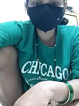 Snapshot of Kashish_18 chatting on 27, 11, 2025 Kashish 18 online show from 27, 11, 2025