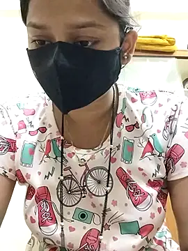 Snapshot of Kashish_18 chatting on 29, 11, 2025 Kashish 18 online show from 29, 11, 2025