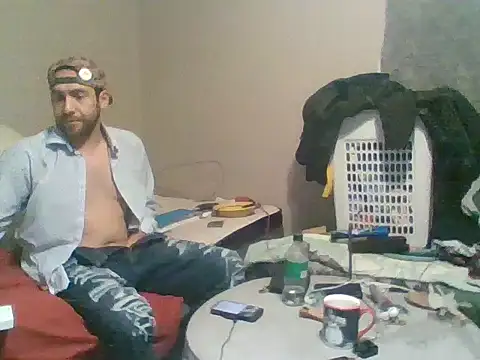 SmokingSloth online show from 28, 11, 2025