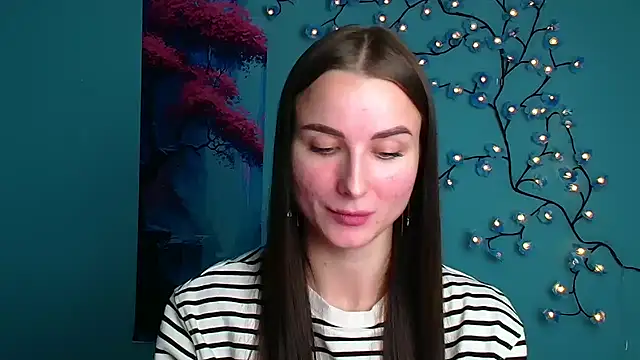 Eva Janee online show from 15, 10, 2025