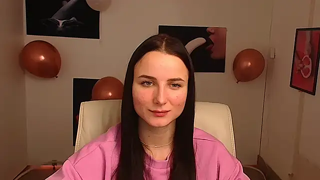 Eva Janee online show from 28, 2, 2025