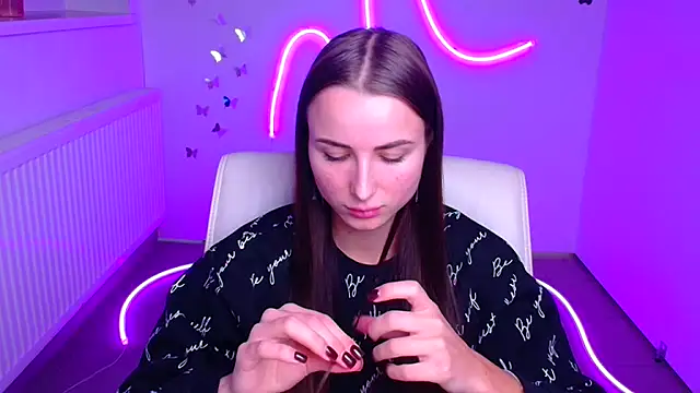 Eva Janee online show from 1, 12, 2025