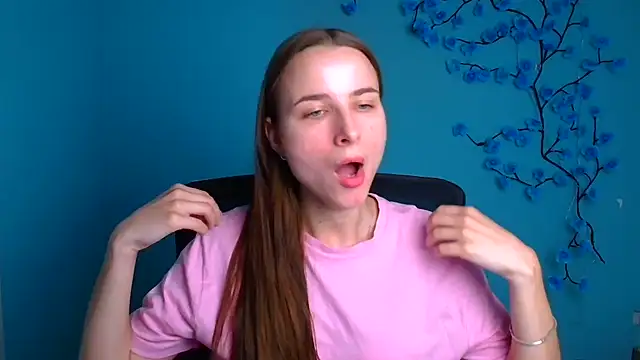 Snapshot of Eva_Janee chatting on 19, 6, 2026 Eva Janee online show from 19, 6, 2026