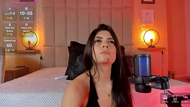 Amy-Saenz online show from 17, 11, 2025