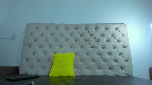 Snapshot of FernandaClar chatting on 6, 3, 2025 FernandaClar online show from 6, 3, 2025