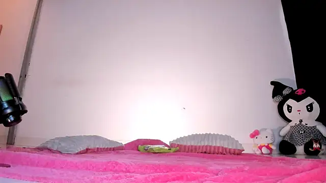 Anyelaaaa online show from 28, 4, 2026