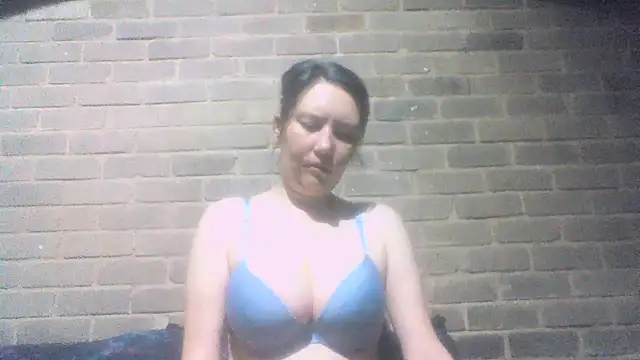 Snapshot of EksJouneMwah chatting on 27, 11, 2025 EksJouneMwah online show from 27, 11, 2025