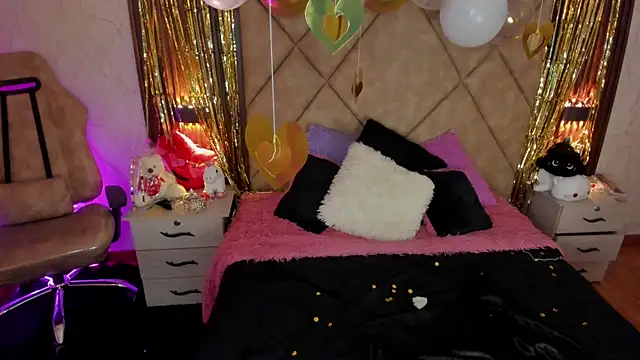 SummersAngel online show from 13, 4, 2026