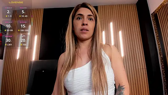 EvaaLovia1 online show from 21, 3, 2026