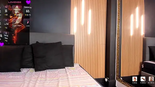 EvaaLovia1 online show from 24, 2, 2026