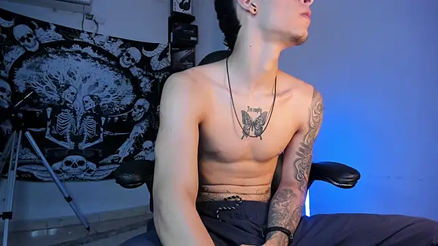 Snakebutterfly online show from 16, 12, 2025