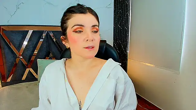 Snapshot of Amara_vega chatting on 28, 10, 2025 Amara vega online show from 28, 10, 2025