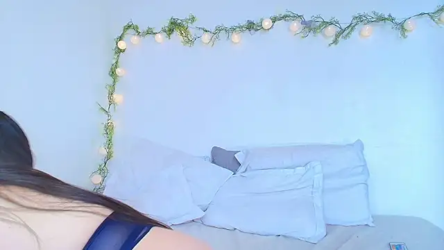 Amara vega online show from 29, 4, 2026