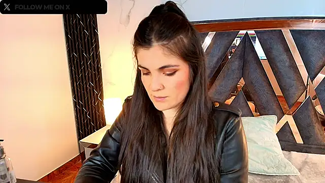 Snapshot of Amara_vega chatting on 25, 11, 2025 Amara vega online show from 25, 11, 2025