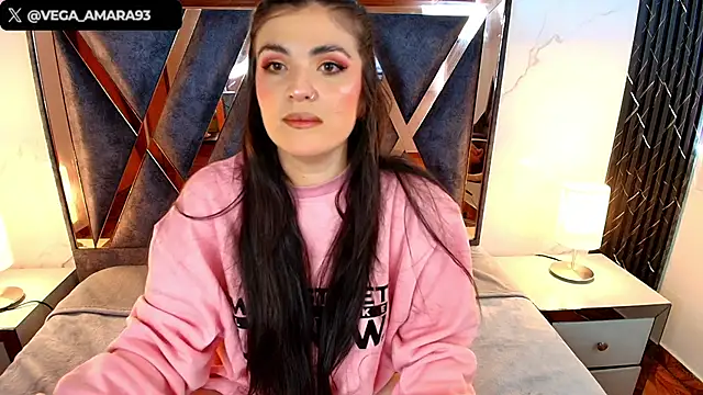 Snapshot of Amara_vega chatting on 18, 11, 2025 Amara vega online show from 18, 11, 2025