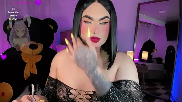 alexia mattel online show from 8, 11, 2025