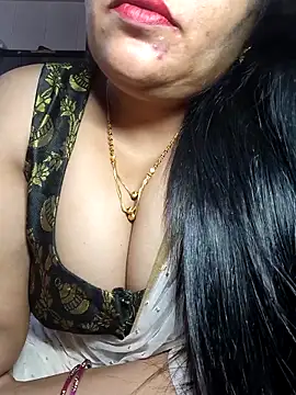 Snapshot of sneha_rose chatting on 4, 5, 2026 sneha rose online show from 4, 5, 2026