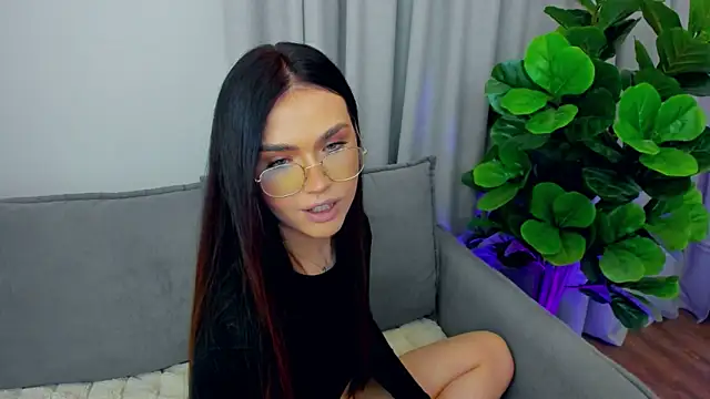 sexyangeloux online show from 5, 11, 2025